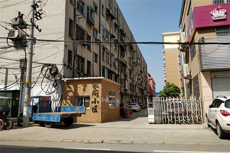 一实小附近东岳广场3室两厅1卫78万105m2出售